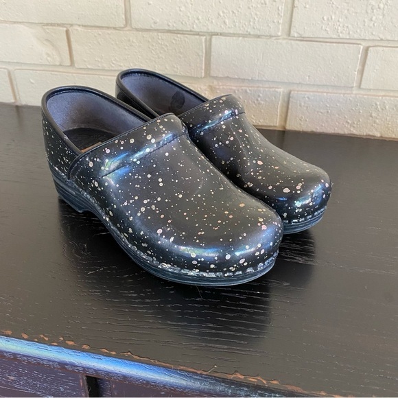 Dankso XP Professional Black Gold speckled Leather Clogs Shoes Womens Sz 39 - Picture 2 of 7